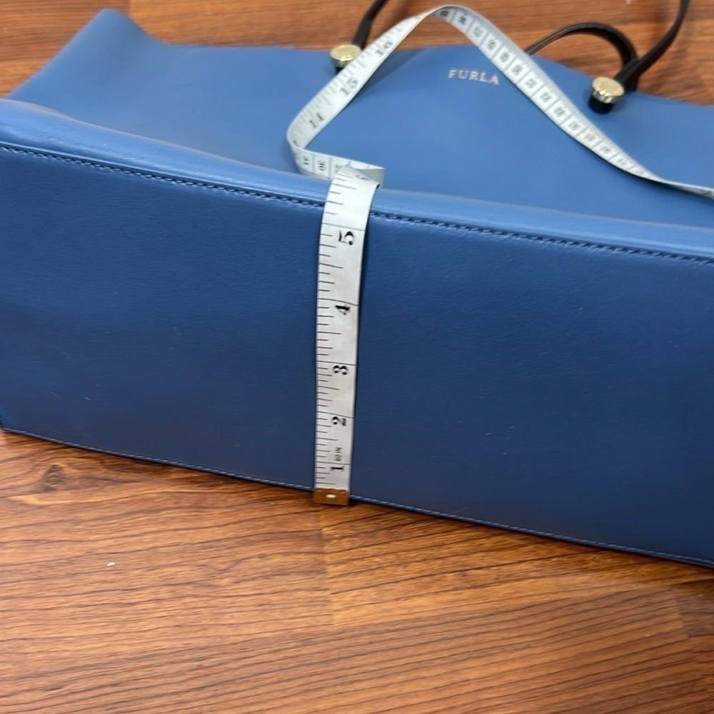 Furla Eden Tote Blue Leather with Interior Clutch Chameleon Print - Picture 10 of 16